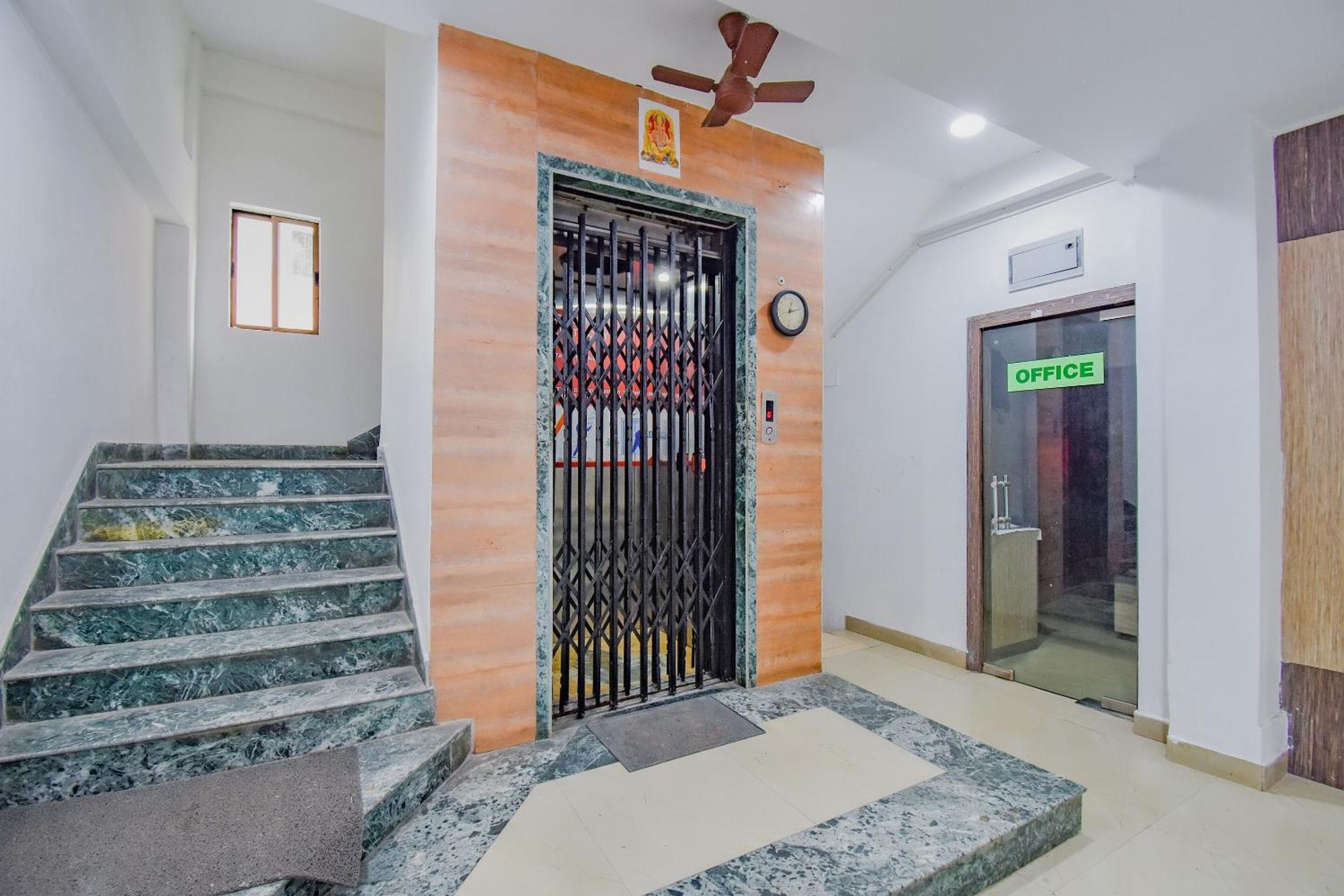 Super Hotel O Adri Hotels 2 Near Dum Dum Metro Station מראה חיצוני תמונה