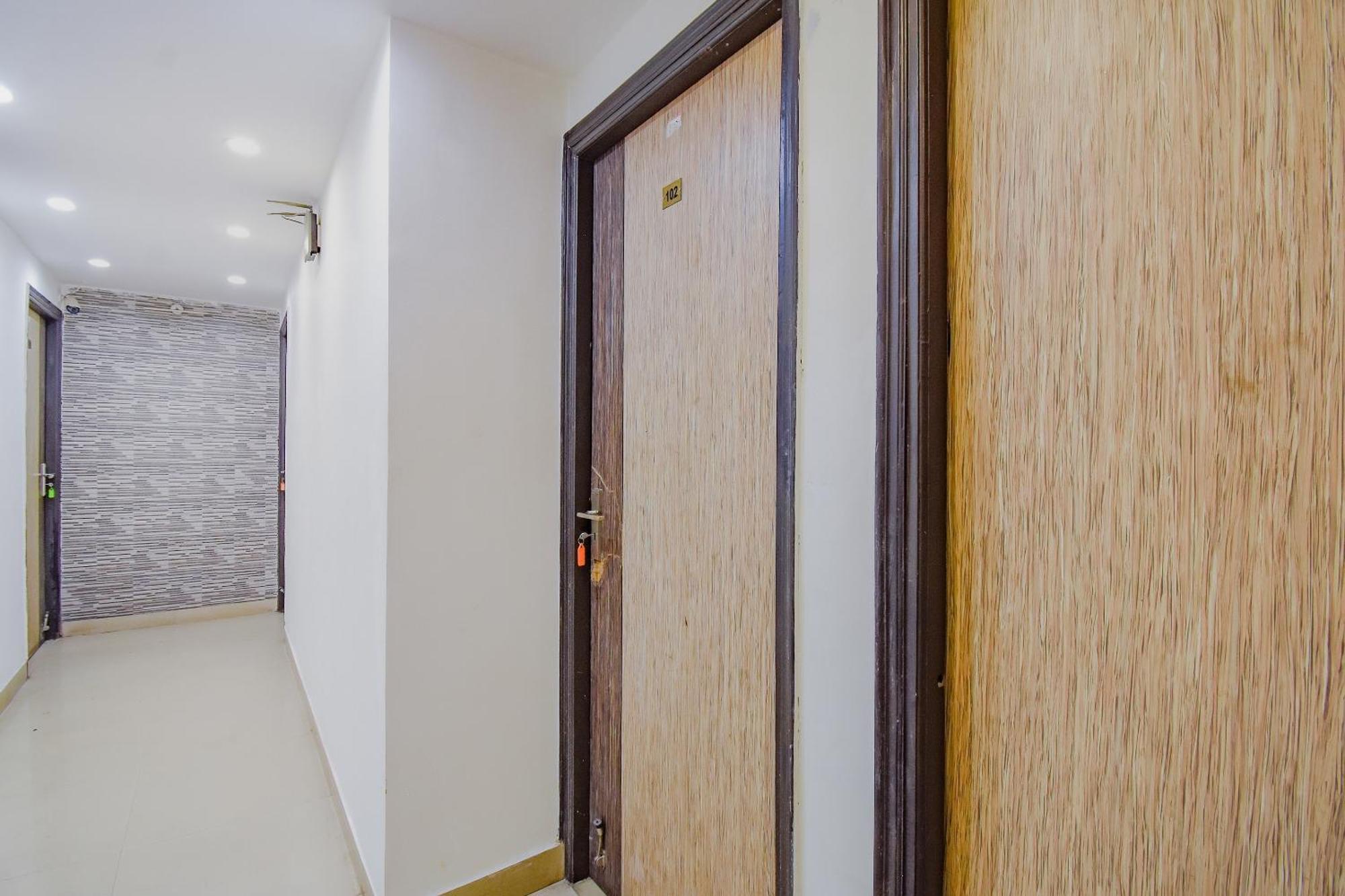 Super Hotel O Adri Hotels 2 Near Dum Dum Metro Station מראה חיצוני תמונה