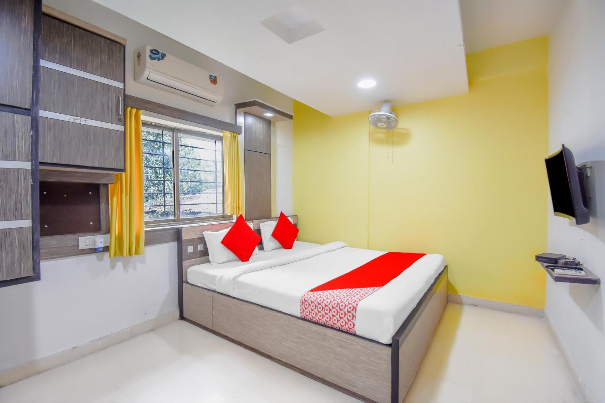 Super Hotel O Adri Hotels 2 Near Dum Dum Metro Station מראה חיצוני תמונה